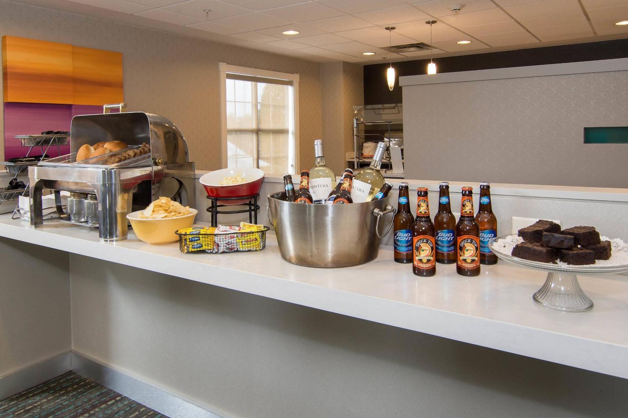 Residence Inn By Marriott Charlotte Piper Glen Buitenkant foto