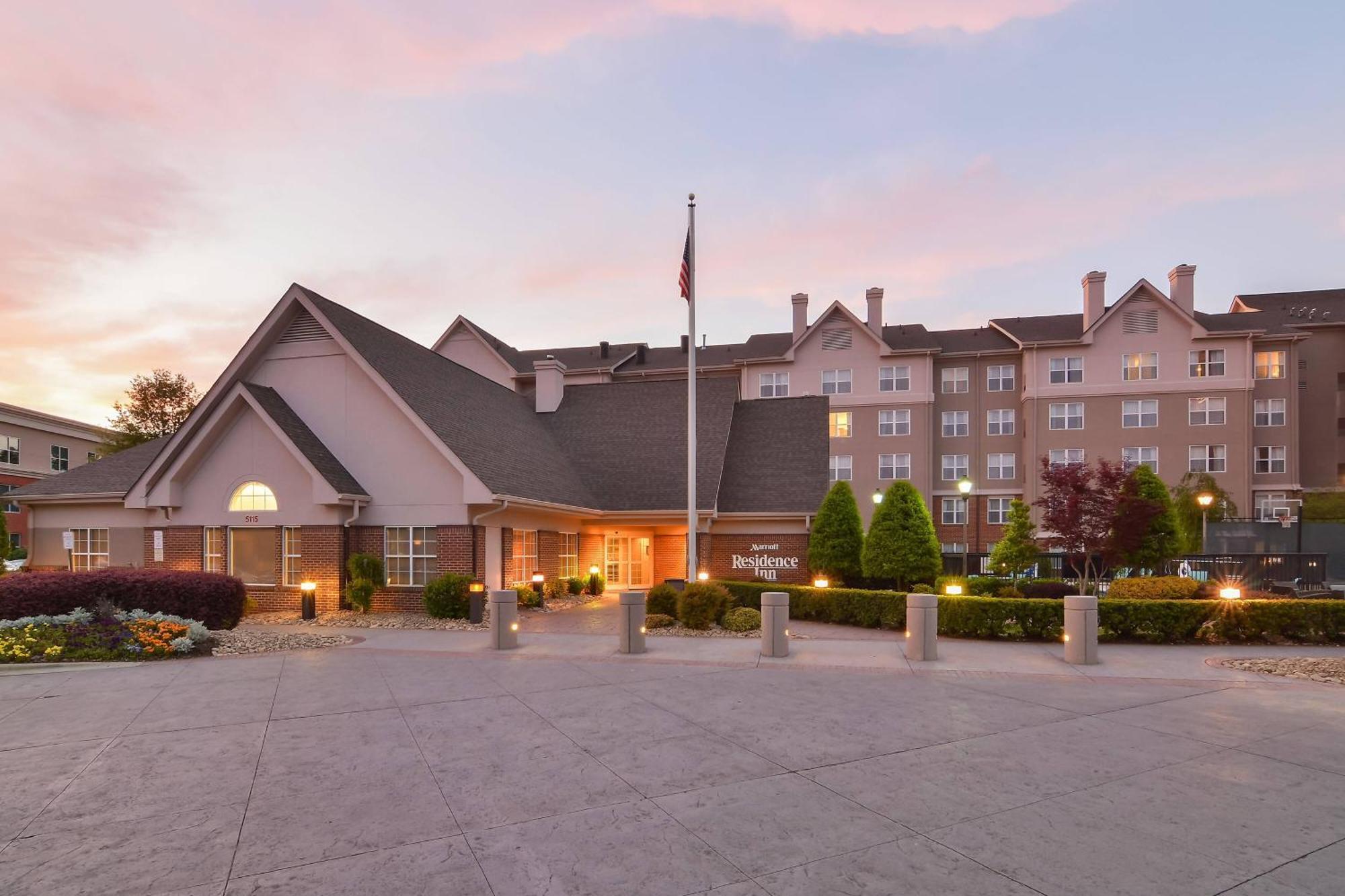 Residence Inn By Marriott Charlotte Piper Glen Buitenkant foto